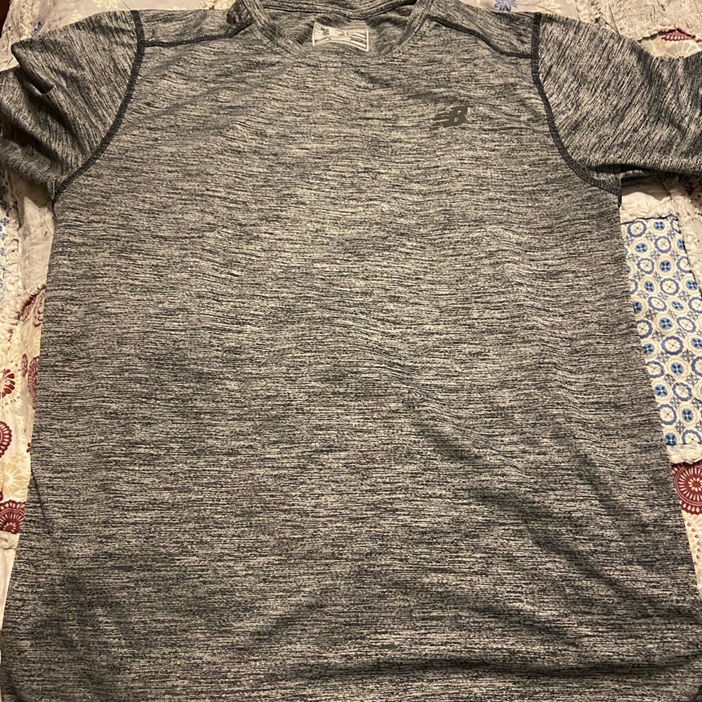New Balance t shirt